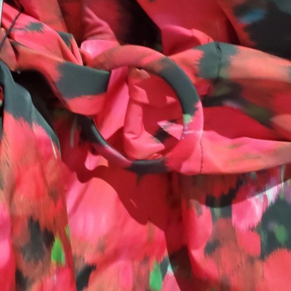 Marciano Guess "Red Rhapsody" 60s Style Satin Smooth Floral Puff Shoulder Dress - Picture 10 of 16